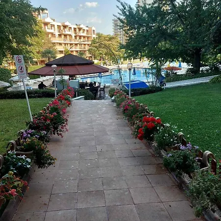 Отель Park Perla Золотые Пески